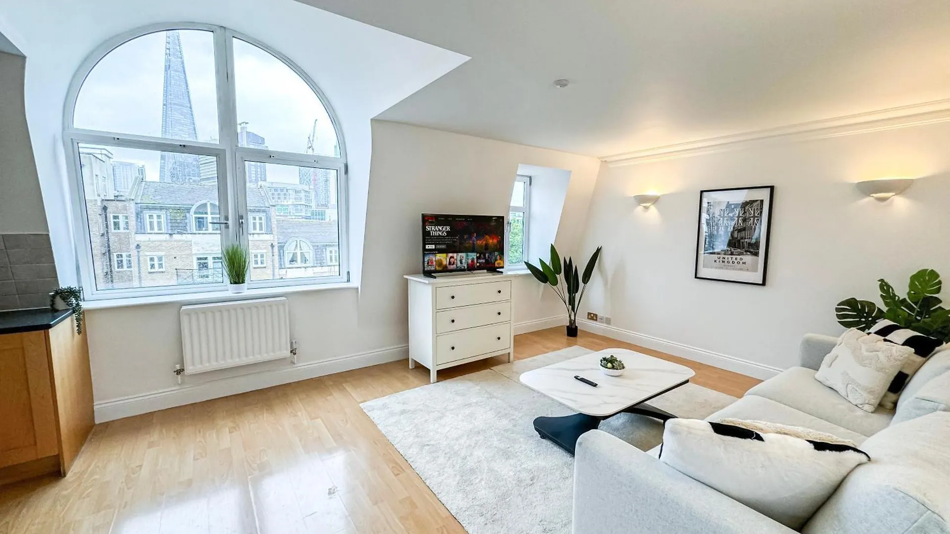 Lux 3 Bedroom Penthouse In Borough Near The Shard, Bermondsey London